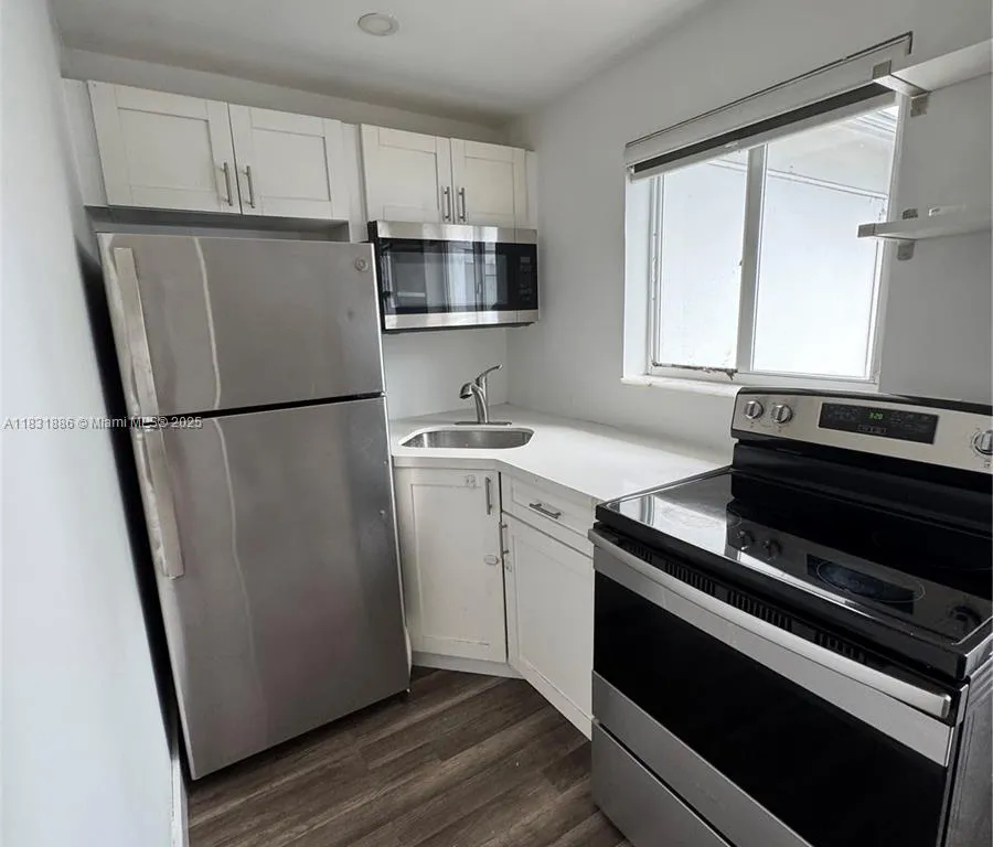 685 SW 7th Ter # 2, Dania Beach FL 33004