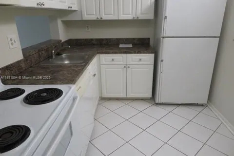 8005 SW 107th Ave # 116, Miami FL 33173