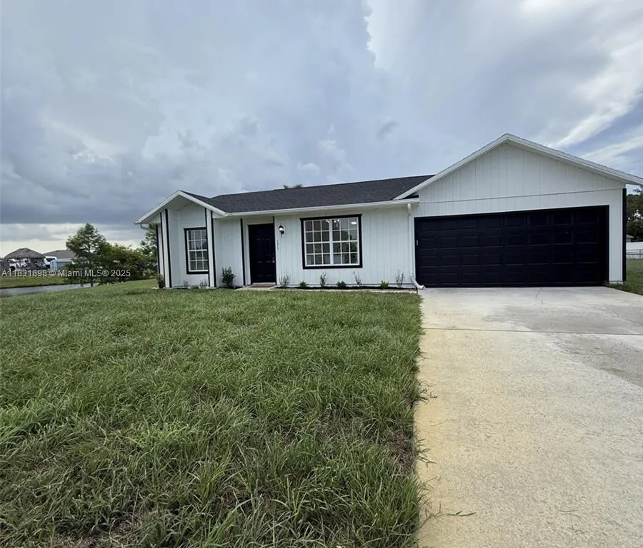 135 SW Felix Ave, Port St. Lucie FL 34953