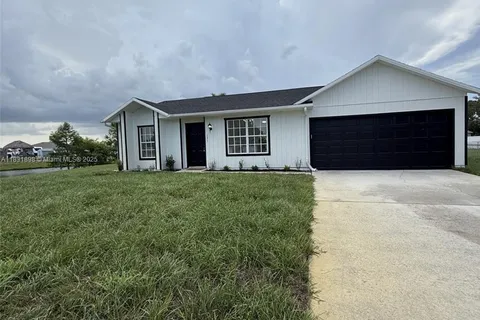 135 SW Felix Ave, Port St. Lucie FL 34953