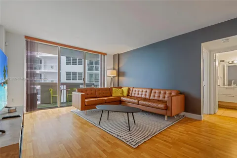 800 West Ave # 636, Miami Beach FL 33139