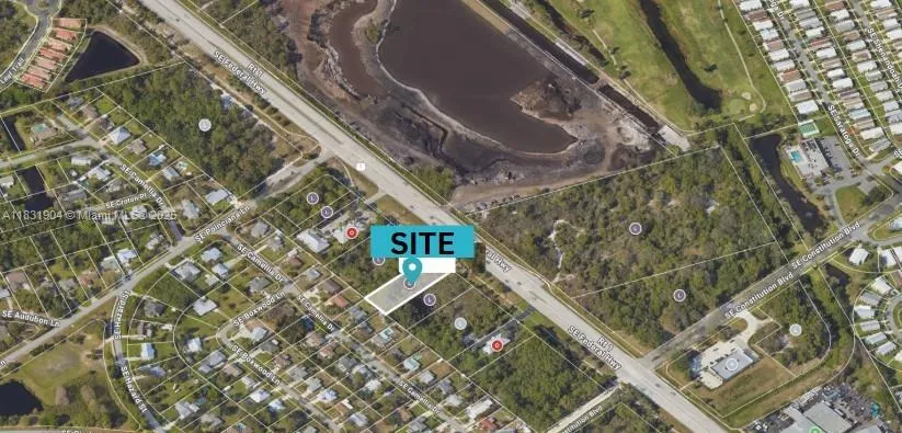 8220 SE Federal Hwy, Hobe Sound FL 33455