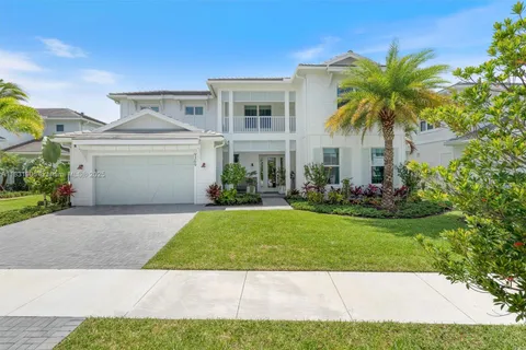 9369 Crestview Cir, Palm Beach Gardens FL 33412