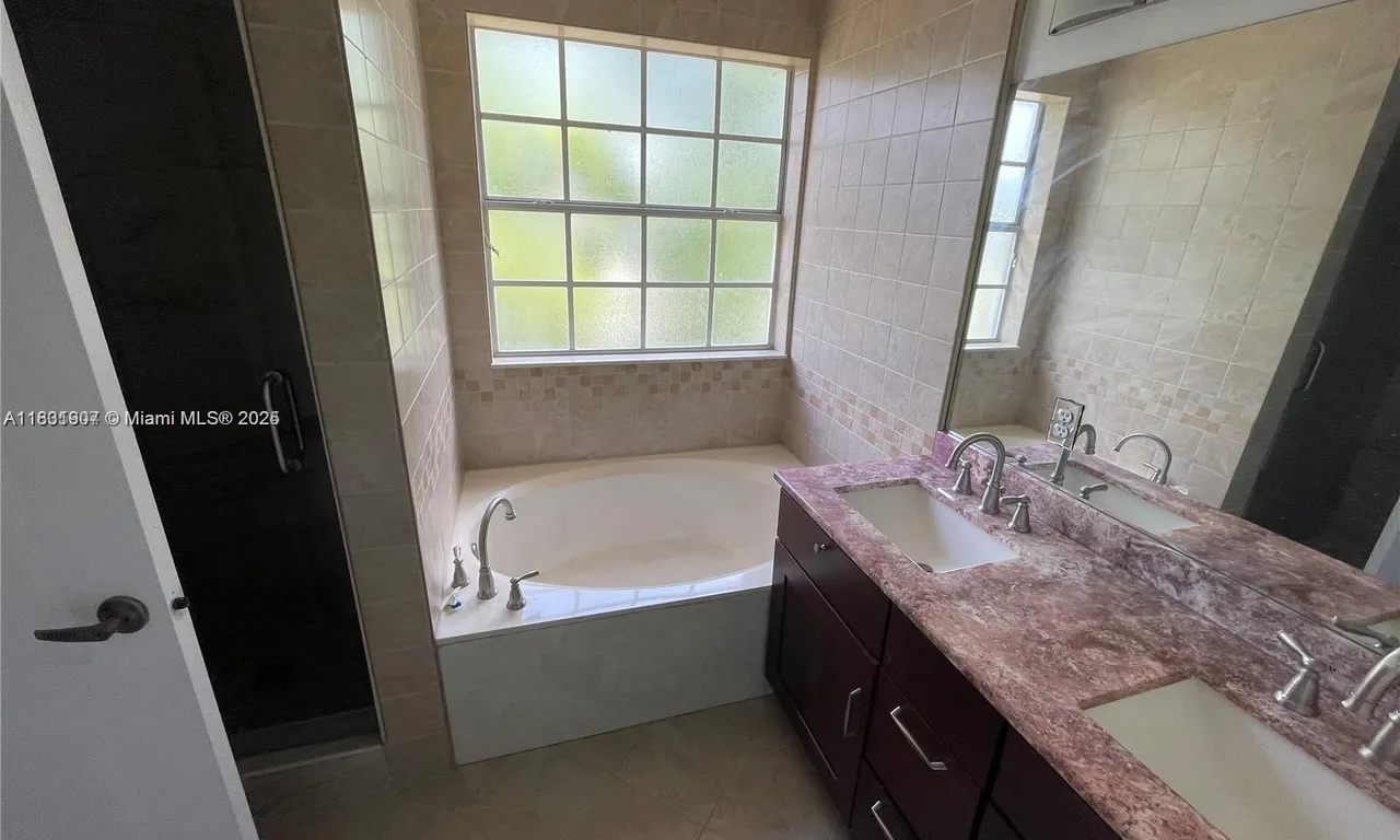 11224 SW 59th Pl, Cooper City FL 33330