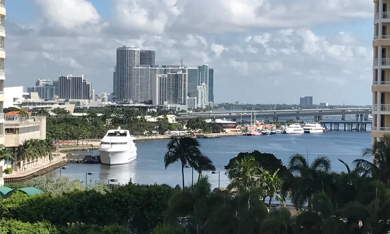 540 BRICKELL KEY DR # 1002, Miami FL 33131
