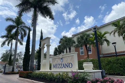 9825 Baywinds Dr # 1103, West Palm Beach FL 33411