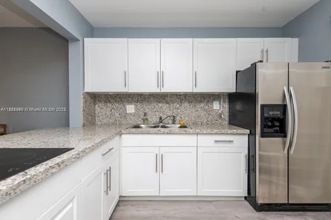 2200 Park Ln # 209, Hollywood FL 33021