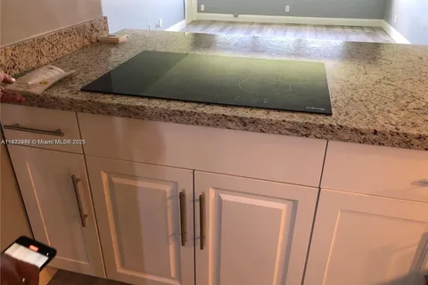 2200 Park Ln # 209, Hollywood FL 33021