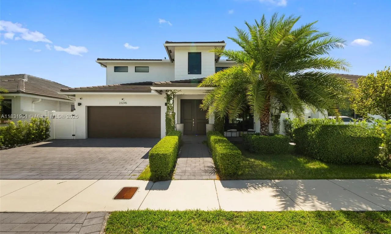 23245 SW 106th Pl, Homestead FL 33032