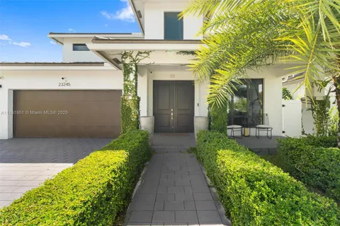 23245 SW 106th Pl, Homestead FL 33032