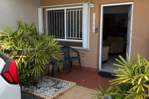 311 NW 82nd Ave # 1208, Miami FL 33126