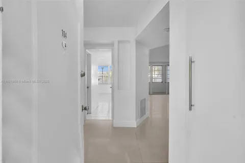1398 NE 191st St # C104, Miami FL 33179