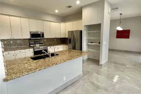 3810 SW 51st St, Fort Lauderdale FL 33312