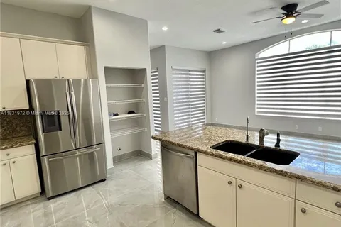 3810 SW 51st St, Fort Lauderdale FL 33312