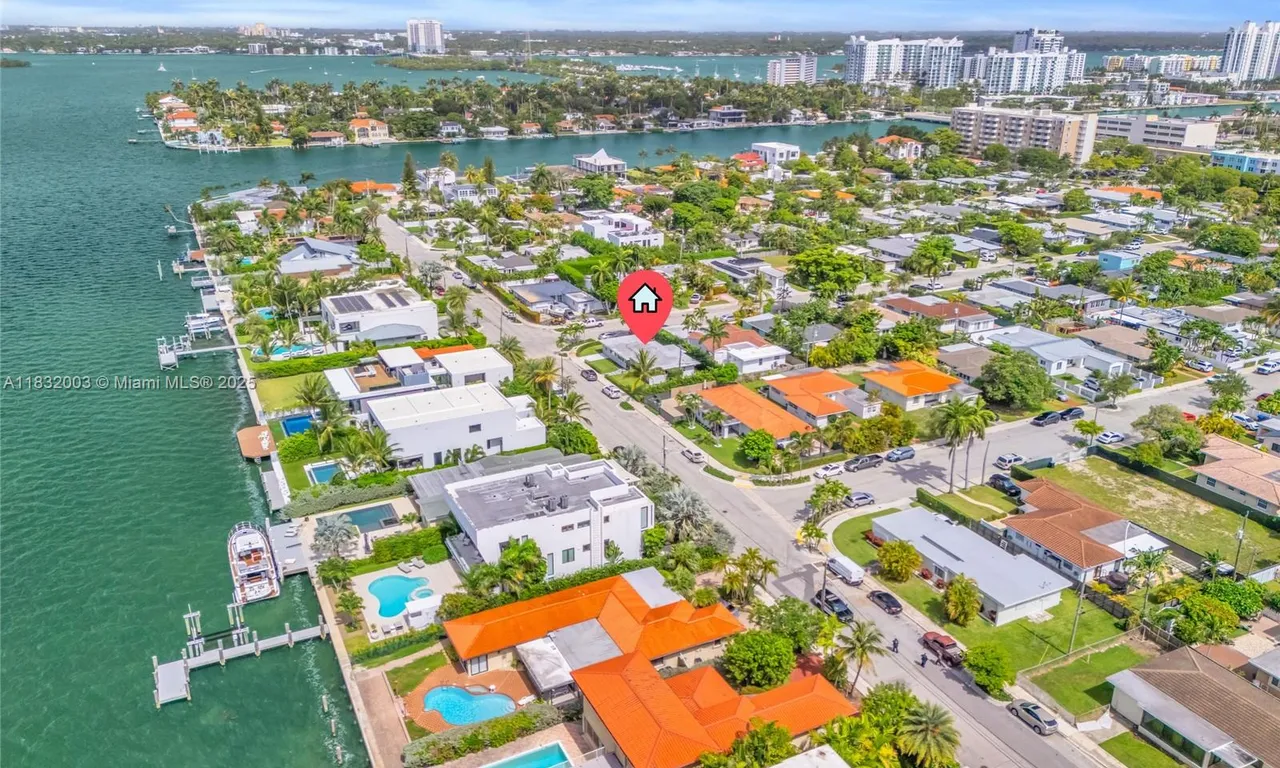 1601 S Treasure Dr, North Bay Village FL 33141