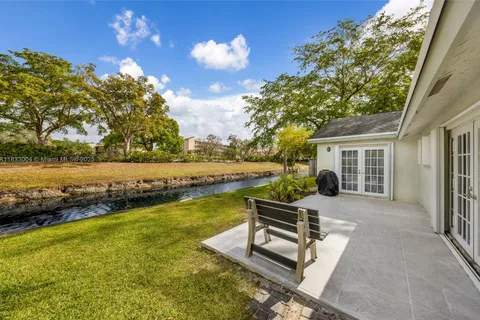 8031 NW 47th Ct, Lauderhill FL 33351