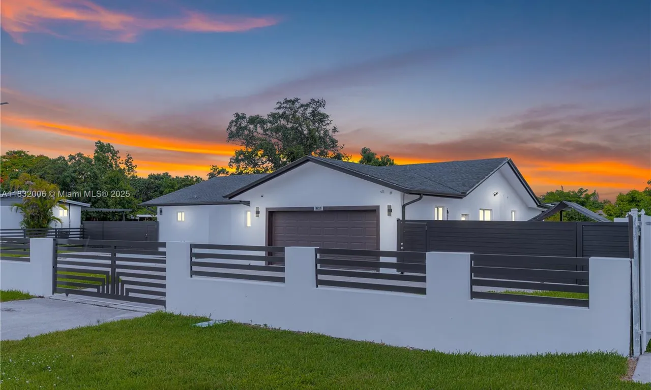 22601 SW 127th Ave, Miami FL 33170