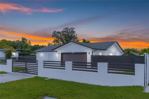 22601 SW 127th Ave, Miami FL 33170