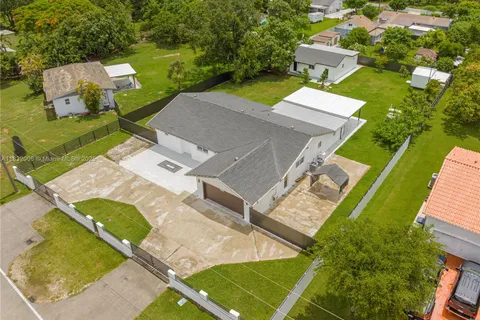 22601 SW 127th Ave, Miami FL 33170