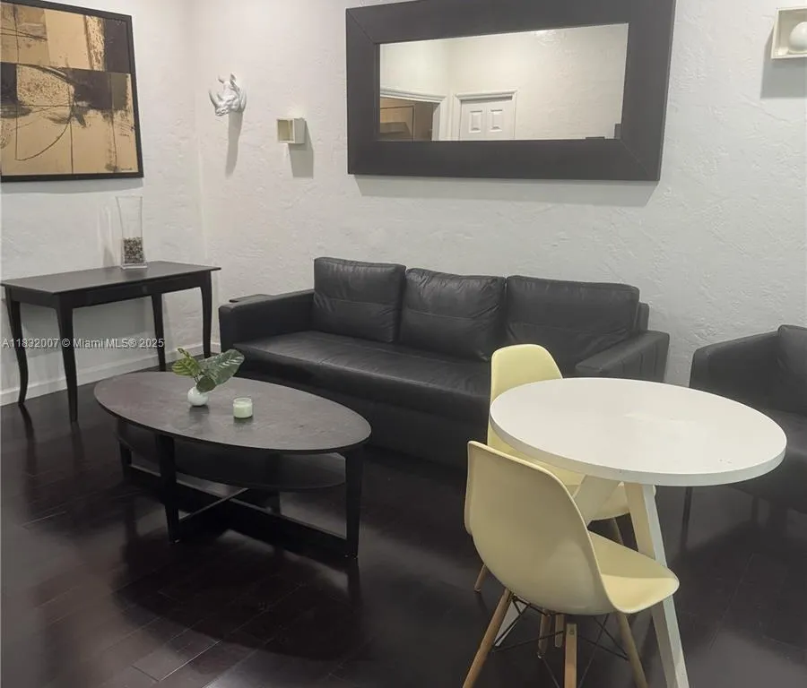 349 Meridian Ave # B105, Miami Beach FL 33139