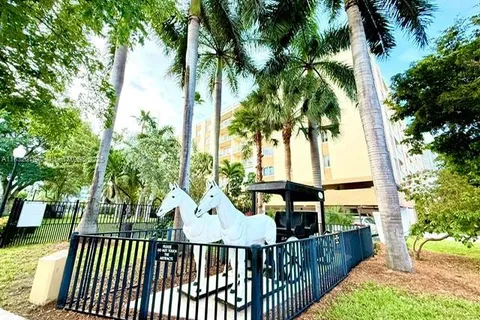 200 178th Dr # 409, Sunny Isles Beach FL 33160