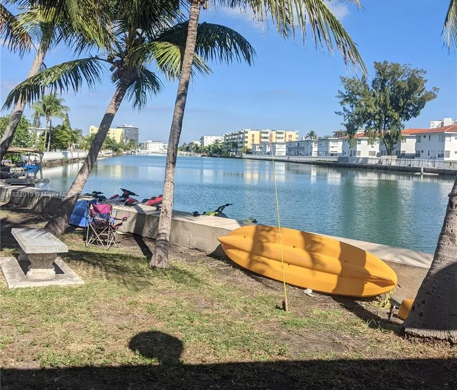 7731 Hawthorne Ave (Waterfront) # 1, Miami Beach FL 33141