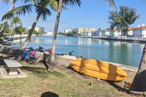 7731 Hawthorne Ave (Waterfront) # 1, Miami Beach FL 33141