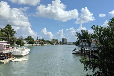 7731 Hawthorne Ave (Waterfront) # 1, Miami Beach FL 33141