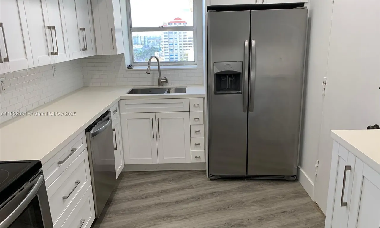 6039 Collins Ave # 1737, Miami Beach FL 33140