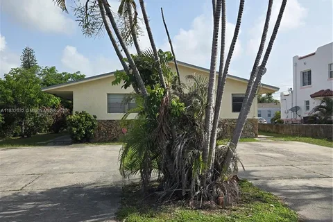 1913 Grant St # 1913, Hollywood FL 33020
