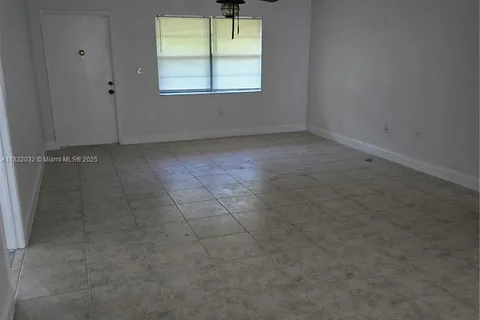 1913 Grant St # 1913, Hollywood FL 33020