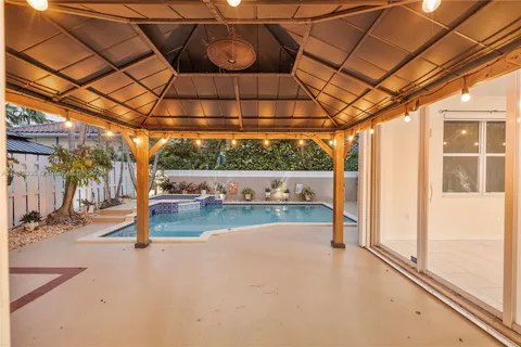 14604 SW 132nd Ave, Miami FL 33186