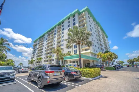 10350 W Bay Harbor Dr # 8F, Bay Harbor Islands FL 33154