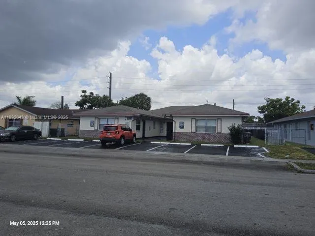 4011 NW 30th Ter # 4, Lauderdale Lakes FL 33309