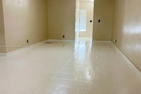 4011 NW 30th Ter # 3, Lauderdale Lakes FL 33309