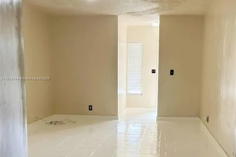 4011 NW 30th Ter # 3, Lauderdale Lakes FL 33309