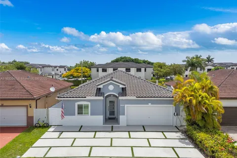 22615 SW 102nd Ct, Cutler Bay FL 33190