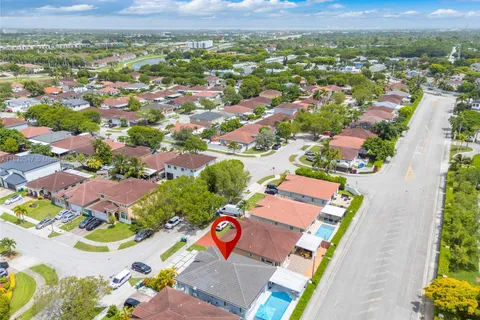 22615 SW 102nd Ct, Cutler Bay FL 33190