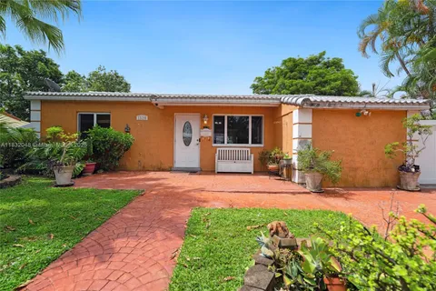 1328 Mango Isle, Fort Lauderdale FL 33315