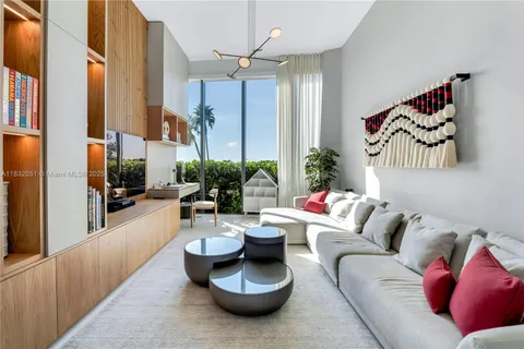 2811 S Bayshore Dr # 4A, Miami FL 33133
