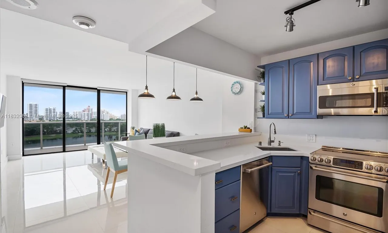 3675 N Country Club Dr # 1705, Aventura FL 33180