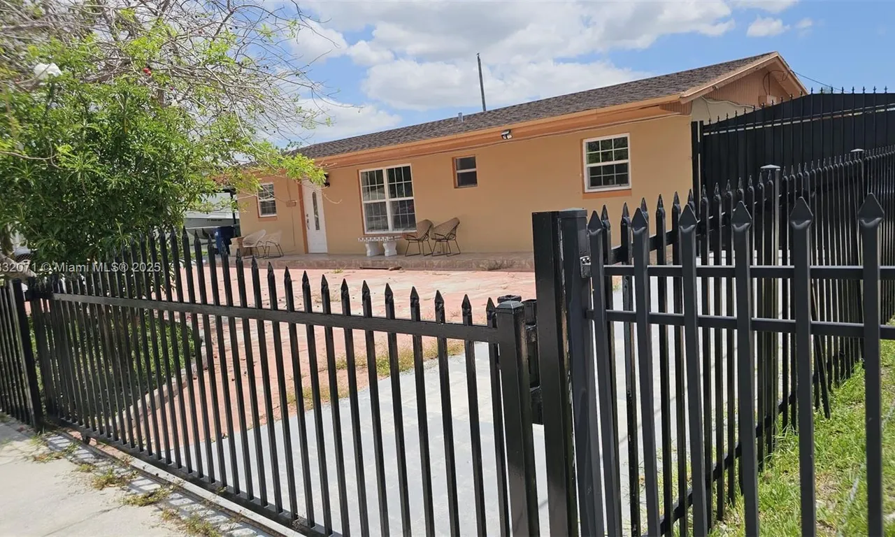 16711 NW 49th Ct, Opa-Locka FL 33055