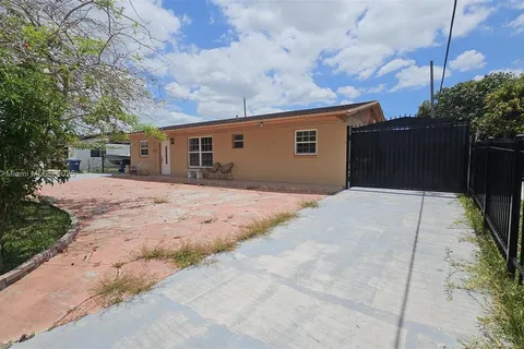 16711 NW 49th Ct, Opa-Locka FL 33055