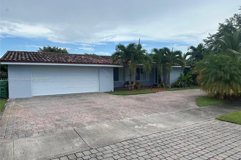 8821 SW 87th St, Miami FL 33173