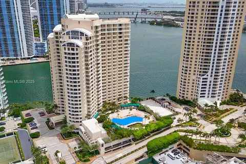 888 Brickell Key Dr # 607, Miami FL 33131