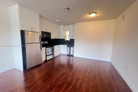 2931 Sheridan Ave # 7, Miami Beach FL 33140