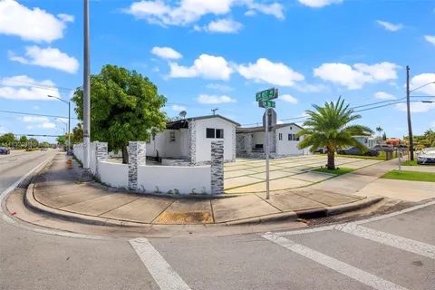 8631 SW 16th Ter, Miami FL 33155