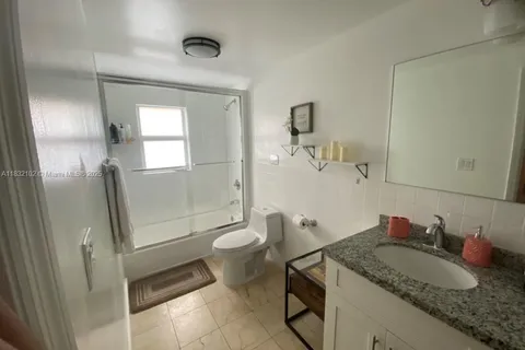 274 NW 32nd St # 2, Miami FL 33127