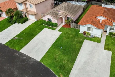 21462 SW 88th Pl, Cutler Bay FL 33189