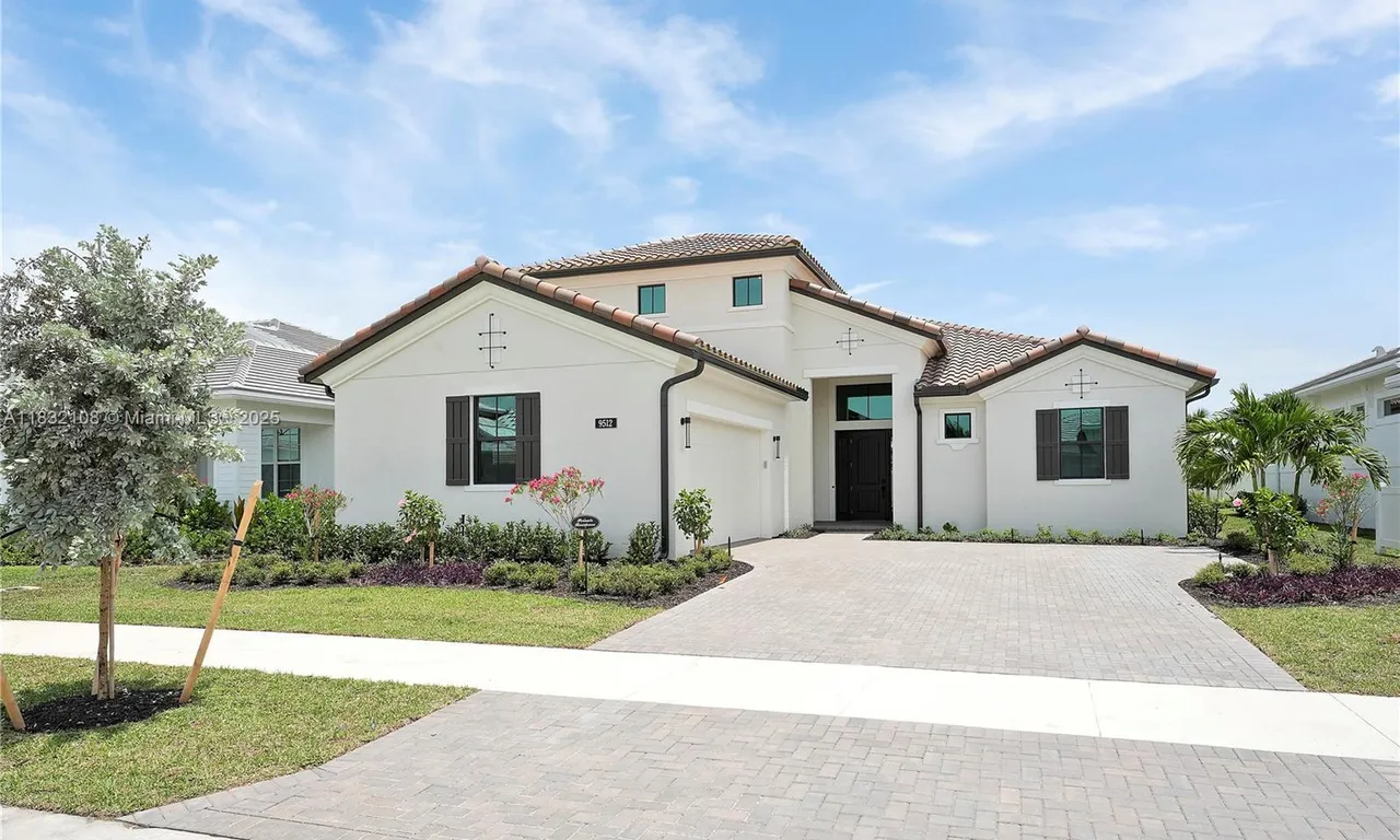 9512 St. Germain Dr, Palm Beach Gardens FL 33412